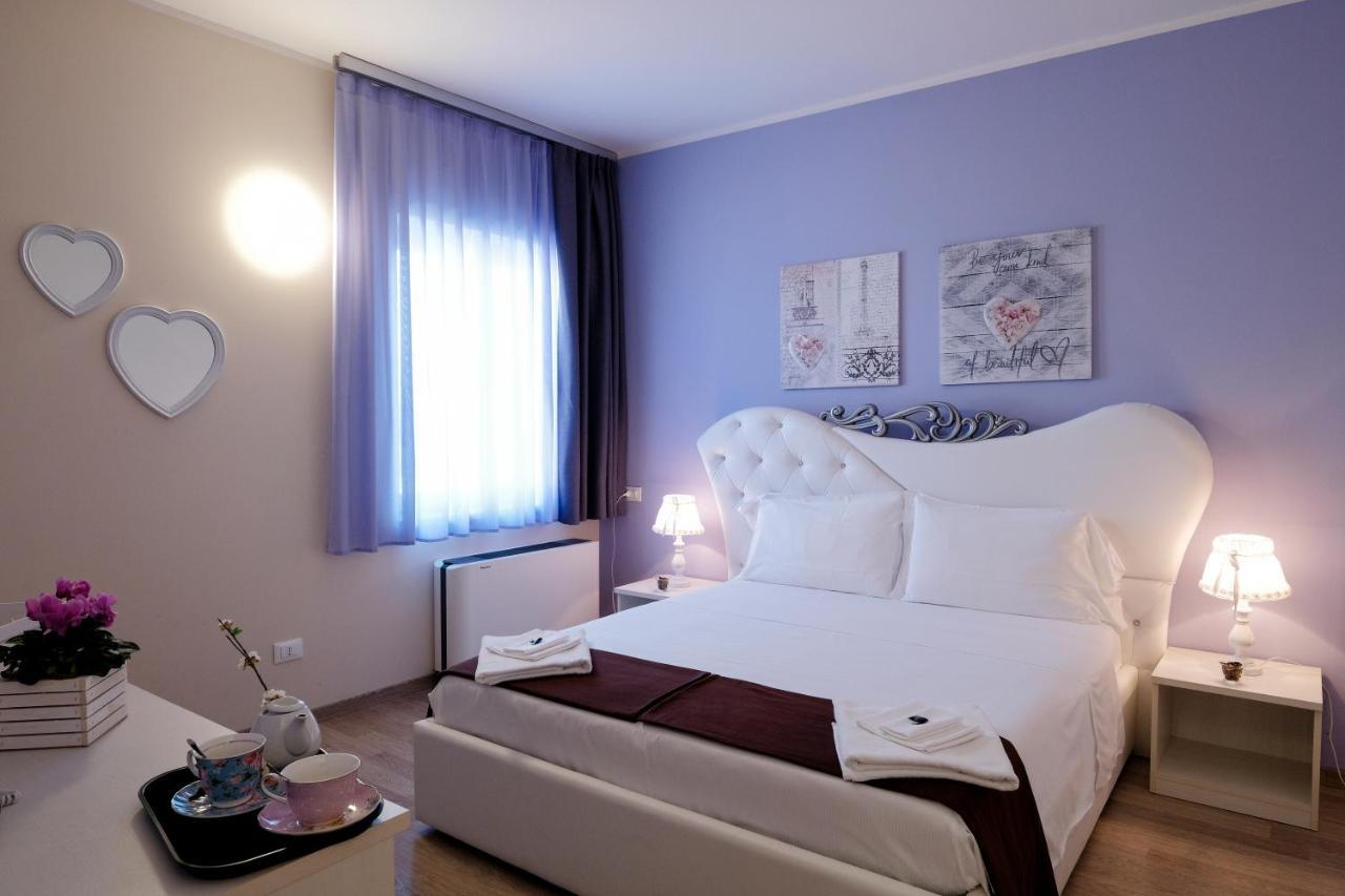 Albergo Trattoria Italia ديسينسانو ديل غاردا المظهر الخارجي الصورة
