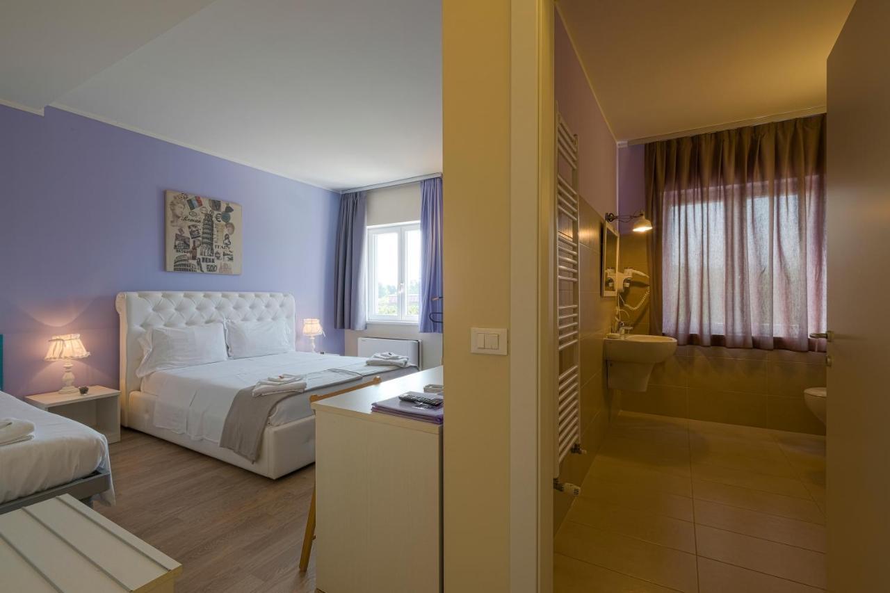 Albergo Trattoria Italia ديسينسانو ديل غاردا المظهر الخارجي الصورة